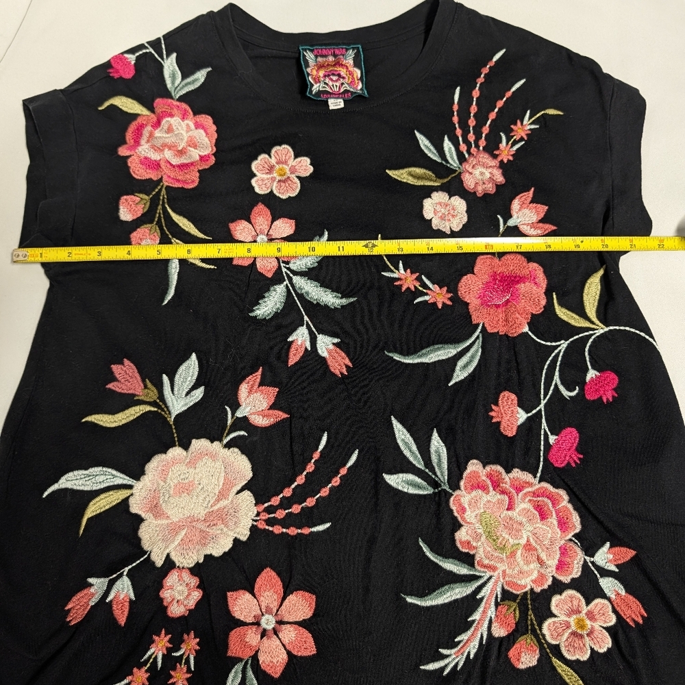 Johnny Was Joya Relaxed Drape Tee, Embroidered Floral Short Sleeve- Size XS - Picture 11 of 13